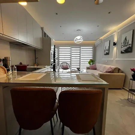 Coastal Deluxe